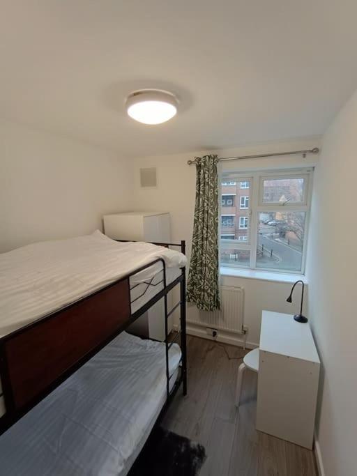 Apartament Spacious 3 Bed Flat Opp Springfield Park, Hackney. *
